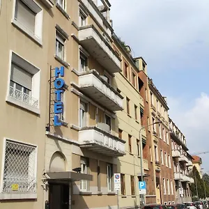 Hotel Corallo, Milán