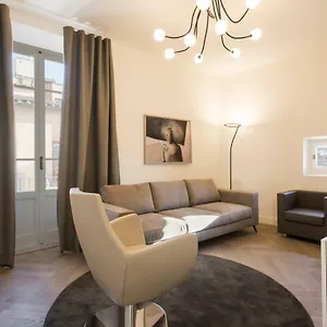 apartments-florence-duomo-contemporary.it-tuscanyhotel.com/